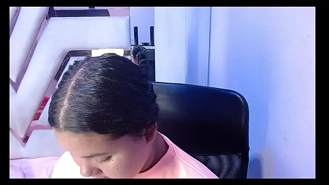 Snapshot of ValenTitis chatting on November 12, 8:52 pm ValenTitis online show from November 12, 8:52 pm