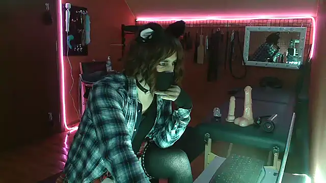 Snapshot of Ginny-the-bdsm-nympho chatting on December 29, 5:12 pm Ginny-the-bdsm-nympho online show from December 29, 5:12 pm