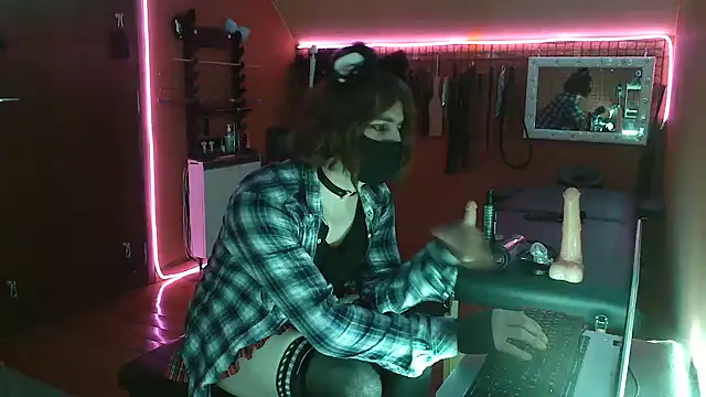 Snapshot of Ginny-the-bdsm-nympho chatting on March 9, 6:00 pm Ginny-the-bdsm-nympho online show from March 9, 6:00 pm