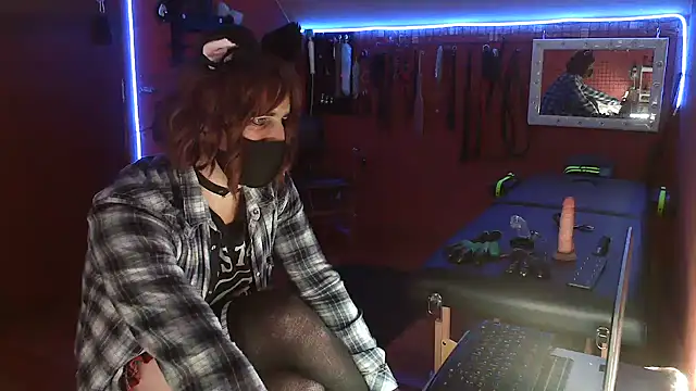 Snapshot of Ginny-the-bdsm-nympho chatting on October 2, 5:09 pm Ginny-the-bdsm-nympho online show from October 2, 5:09 pm