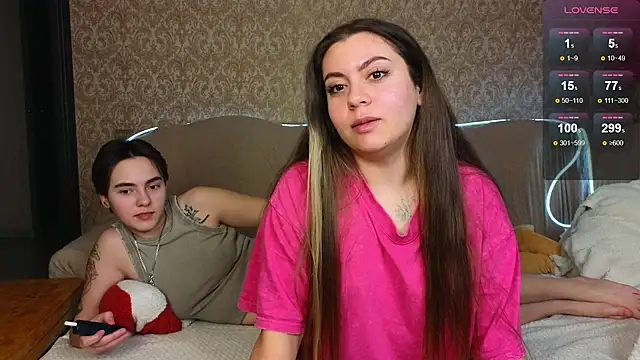 twobabesweet online show from January 14, 3:01 am