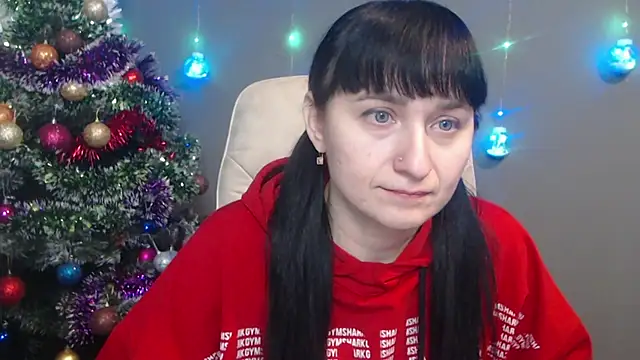 NinaFlawlees online show from December 5, 6:44 am