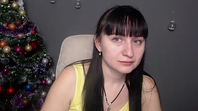 Snapshot of NinaFlawlees chatting on December 15, 1:04 pm NinaFlawlees online show from December 15, 1:04 pm