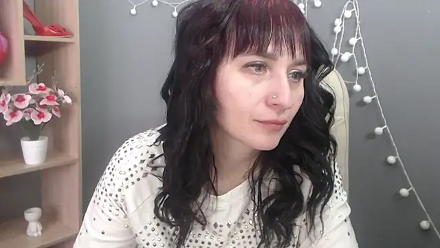 Snapshot of NinaFlawlees chatting on February 19, 7:04 am NinaFlawlees online show from February 19, 7:04 am