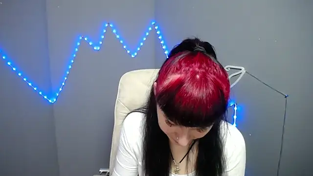 Snapshot of NinaFlawlees chatting on March 23, 7:34 am NinaFlawlees online show from March 23, 7:34 am