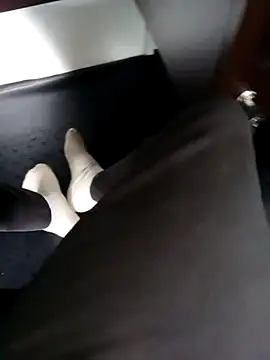 robinsan1010 online show from February 26, 11:30 am