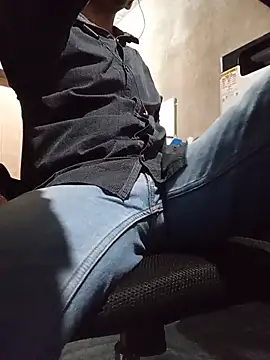robinsan1010 online show from June 26, 4:33 pm