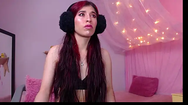Snapshot of adriscute chatting on May 16, 3:25 am adriscute online show from May 16, 3:25 am