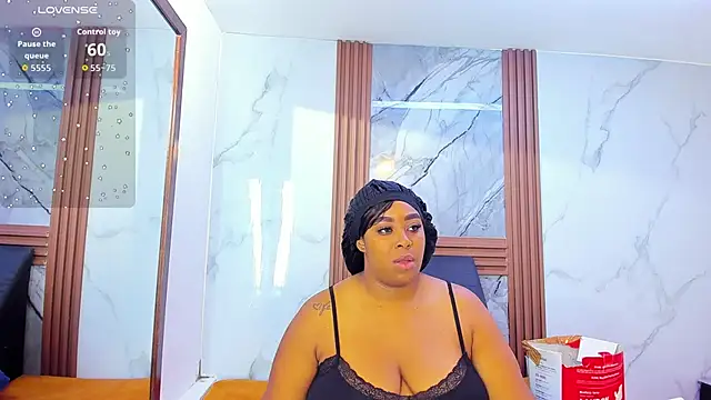 HannyMansonh online show from May 1, 3:22 am