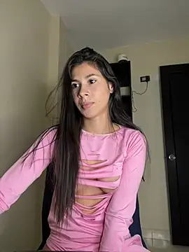 Snapshot of alia_bashar chatting on January 25, 9:36 am alia bashar online show from January 25, 9:36 am