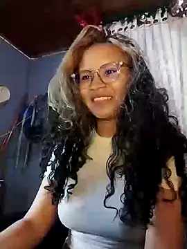 Snapshot of Hathorlove chatting on January 3, 7:29 pm Hathorlove online show from January 3, 7:29 pm