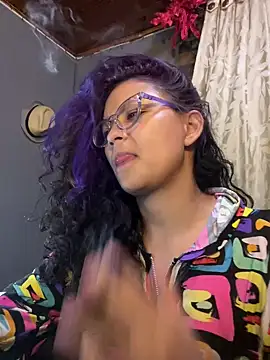 Snapshot of Hathorlove chatting on February 13, 1:19 am Hathorlove online show from February 13, 1:19 am