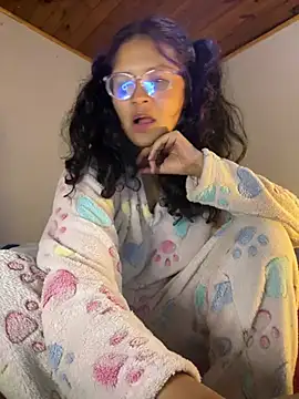 Snapshot of Hathorlove chatting on February 14, 4:47 am Hathorlove online show from February 14, 4:47 am