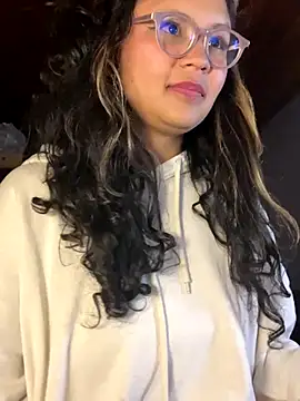 Snapshot of Hathorlove chatting on October 2, 6:31 am Hathorlove online show from October 2, 6:31 am