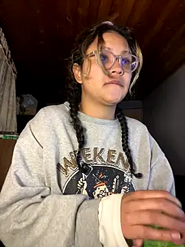 Snapshot of Hathorlove chatting on October 13, 3:17 am Hathorlove online show from October 13, 3:17 am