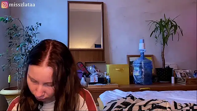 elfess online show from November 6, 10:38 am