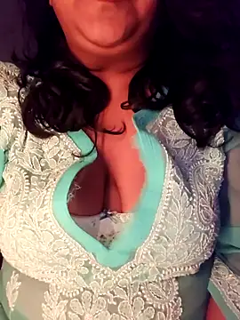 Snapshot of sassy_horny chatting on January 4, 7:13 pm sassy horny online show from January 4, 7:13 pm