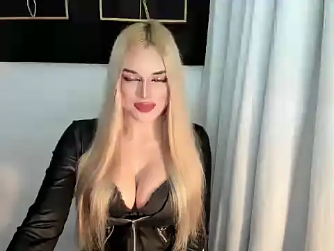 hotstellacumxxx online show from October 11, 8:51 pm