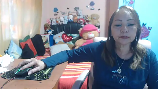 milfeddy  online show from October 26, 8:37 pm