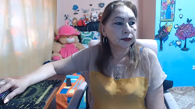 Snapshot of milfeddy_ chatting on June 15, 7:49 pm milfeddy online show from June 15, 7:49 pm