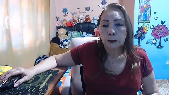 Snapshot of milfeddy_ chatting on June 18, 6:56 pm milfeddy online show from June 18, 6:56 pm