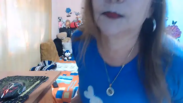 Snapshot of milfeddy_ chatting on June 24, 8:41 pm milfeddy online show from June 24, 8:41 pm