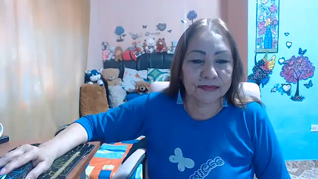 Snapshot of milfeddy_ chatting on June 25, 11:48 am milfeddy online show from June 25, 11:48 am