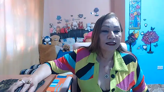 Snapshot of milfeddy_ chatting on July 4, 7:20 pm milfeddy online show from July 4, 7:20 pm