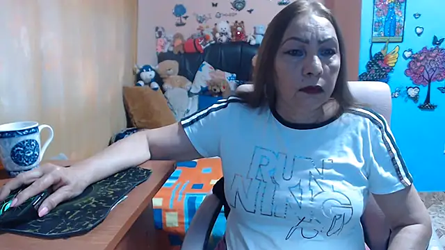Snapshot of milfeddy_ chatting on July 9, 9:08 pm milfeddy online show from July 9, 9:08 pm