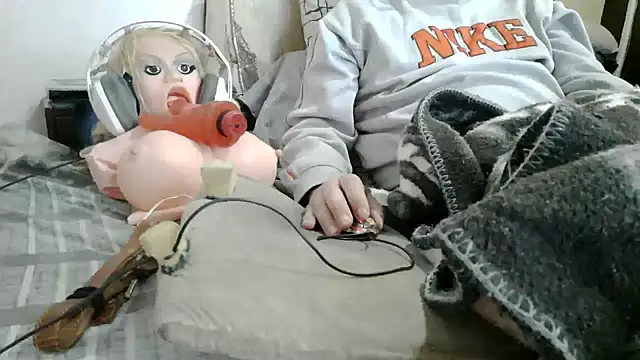 Snapshot of messi_syssy chatting on July 12, 3:14 pm messi syssy online show from July 12, 3:14 pm
