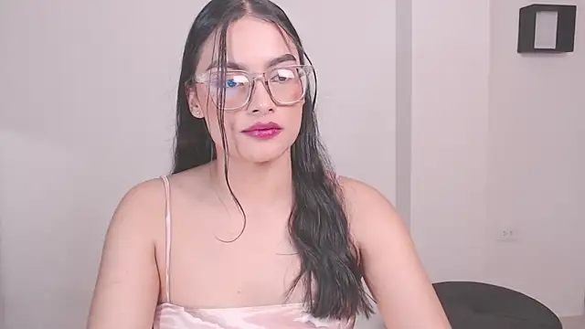 Snapshot of 1eve_rox chatting on March 6, 2:52 am 1eve rox online show from March 6, 2:52 am