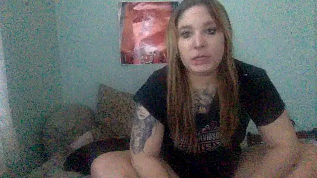 Snapshot of alexabunni chatting on October 25, 1:18 pm alexabunni online show from October 25, 1:18 pm