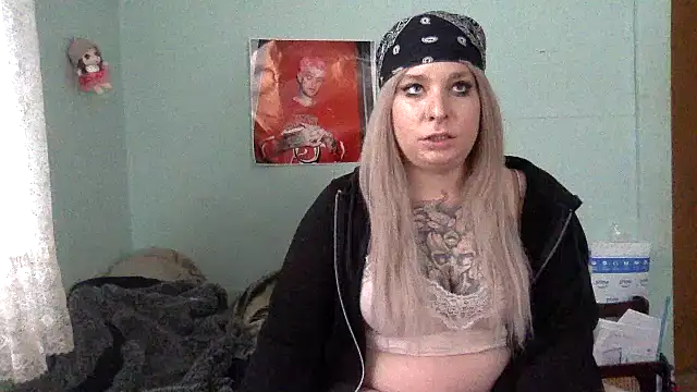 Snapshot of alexabunni chatting on March 7, 3:31 pm alexabunni online show from March 7, 3:31 pm