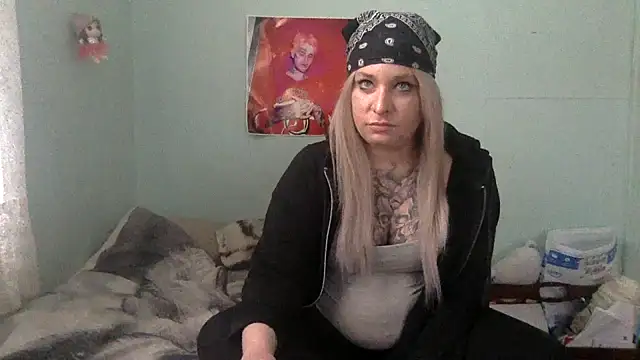 Snapshot of alexabunni chatting on March 25, 2:01 pm alexabunni online show from March 25, 2:01 pm
