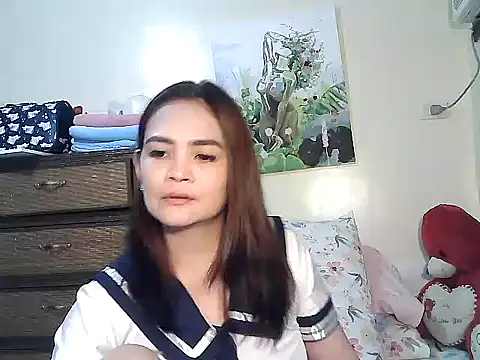 Snapshot of Kisses-13 chatting on March 15, 1:28 pm Kisses-13 online show from March 15, 1:28 pm