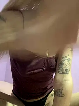 bunnydark00 online show from December 4, 2:31 am