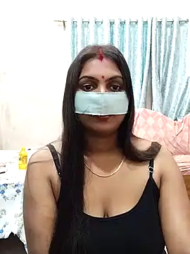 Queen Dolly online show from December 8, 5:33 pm