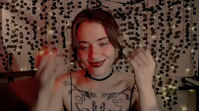 Snapshot of risha_laas chatting on February 1, 10:44 pm risha laas online show from February 1, 10:44 pm