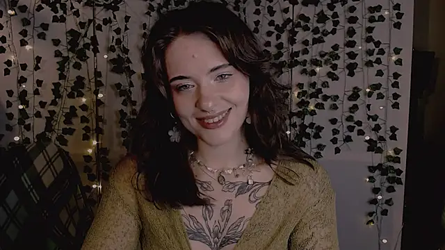 risha laas online show from November 15, 8:16 pm