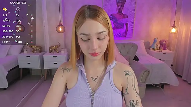 Snapshot of LITTLE-VIVI chatting on January 22, 3:41 am LITTLE-VIVI online show from January 22, 3:41 am