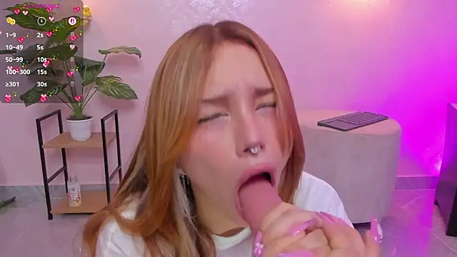 Snapshot of LITTLE-VIVI chatting on March 11, 3:34 am LITTLE-VIVI online show from March 11, 3:34 am