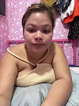 Snapshot of shaira4u chatting on July 10, 1:21 am shaira4u online show from July 10, 1:21 am