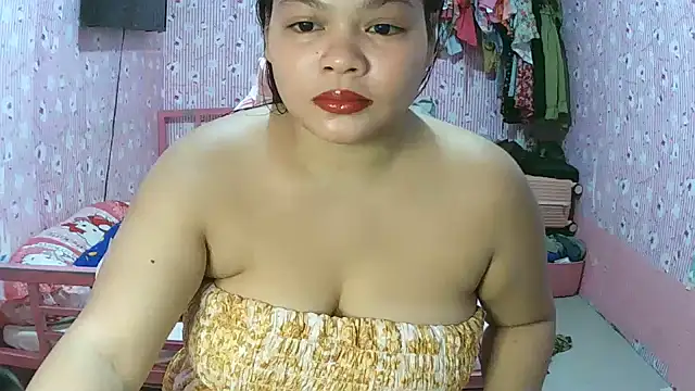 Snapshot of shaira4u chatting on July 23, 8:23 am shaira4u online show from July 23, 8:23 am