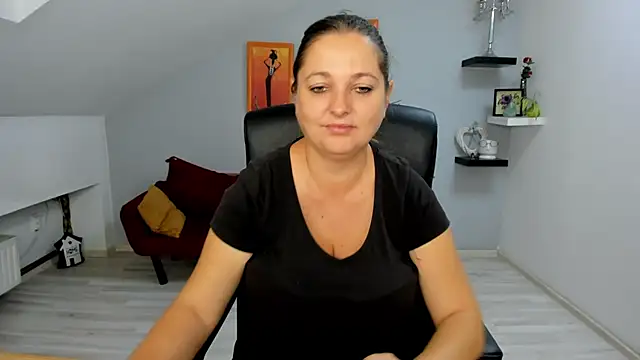 LollaGirl online show from September 24, 3:21 am