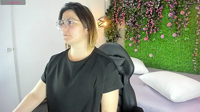 SarahDeyvis online show from January 16, 3:38 pm