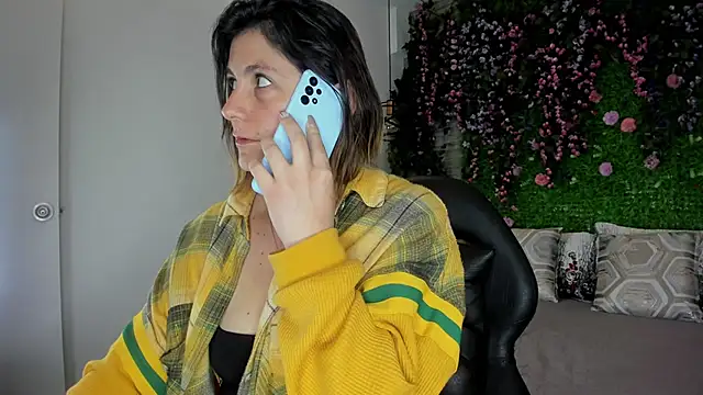 SarahDeyvis online show from February 26, 1:10 pm