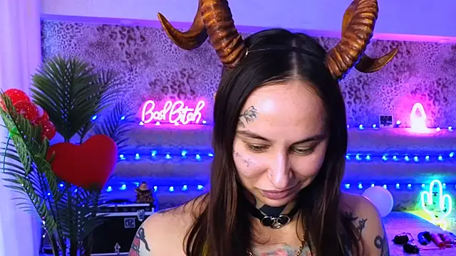 Cool Freak  online show from February 28, 9:47 am