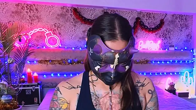 Cool Freak  online show from November 10, 10:25 am