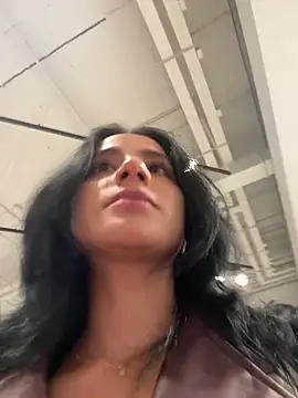 Snapshot of Ale_Lewis chatting on November 3, 1:23 pm Ale Lewis online show from November 3, 1:23 pm