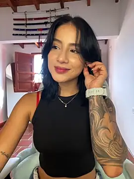 Snapshot of Ale_Lewis chatting on November 25, 9:04 pm Ale Lewis online show from November 25, 9:04 pm